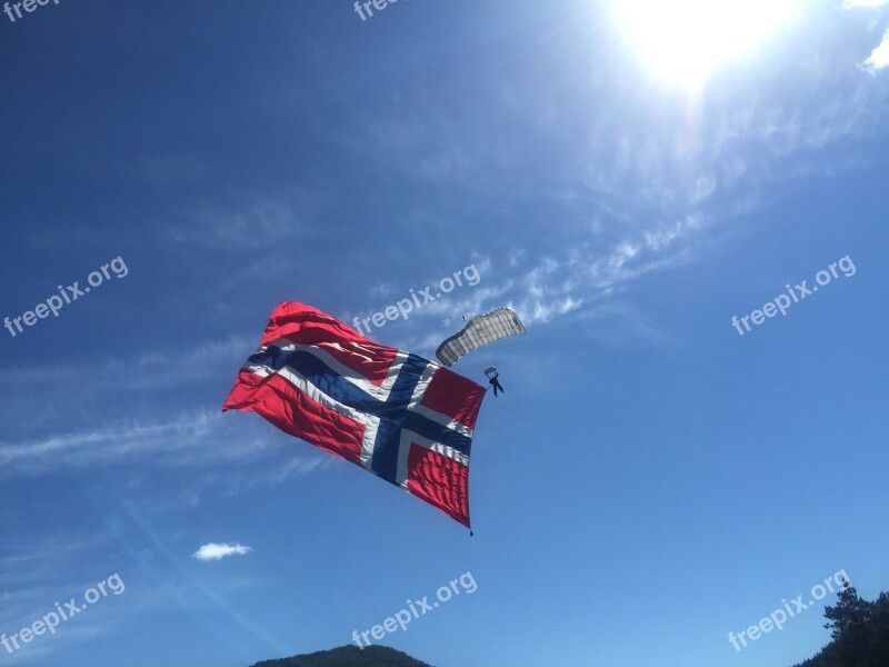 Norwegian Flag Parachute Sky Dive Free Photos