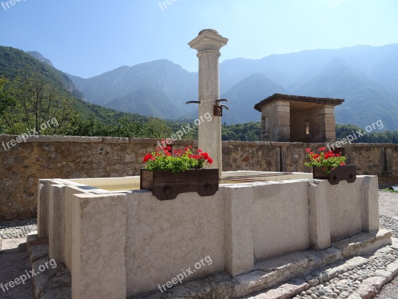 Fountain Mountains Clarity Free Photos