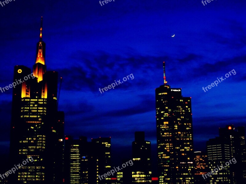 Frankfurt Skyline Loft Relax City