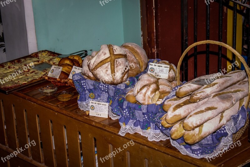 Breads Basket Breakfast The Bakery Pieces Of Pizza