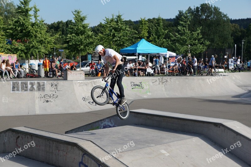 Bmx Bike Drive Jump Fun