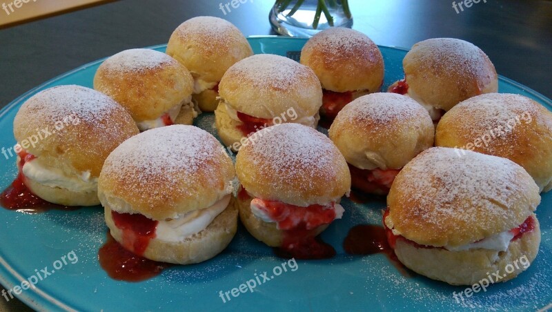 Carnival Cream Bowls Powdered Sugar Dessert Cake