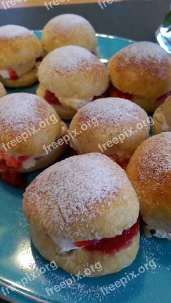 Carnival Cream Bowls Powdered Sugar Dessert Cake