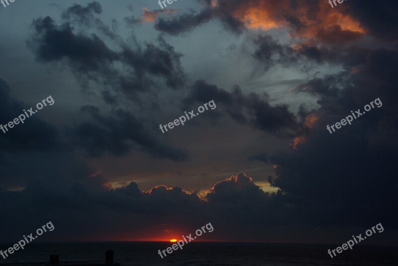 Gewitterstimmung Dark Clouds Storm Sky Sunset