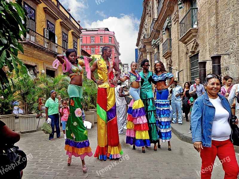 Mosquitoes Stilt Dancers Old Havana Show Free Photos