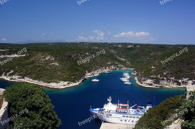 Bay Holiday Quay Vessel Air