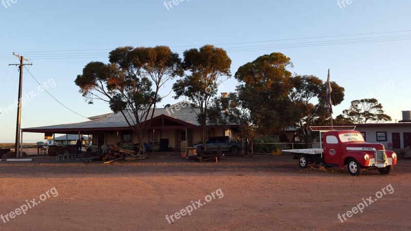 Kingoonya Pub County Outback Australia