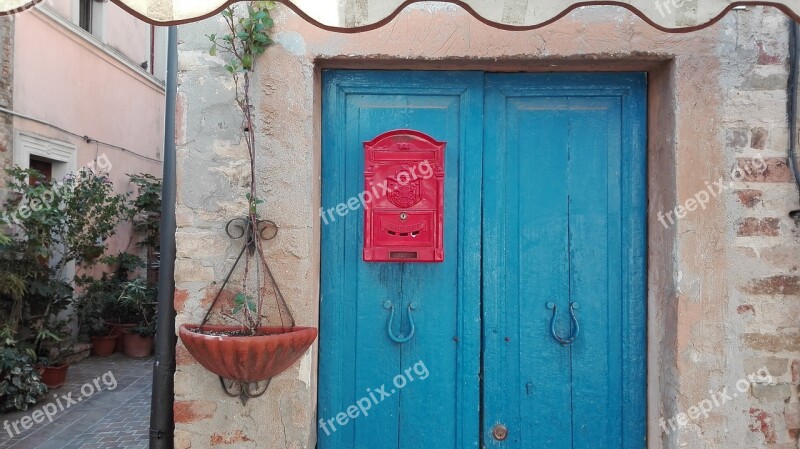 Door Colors Mailbox House Wall