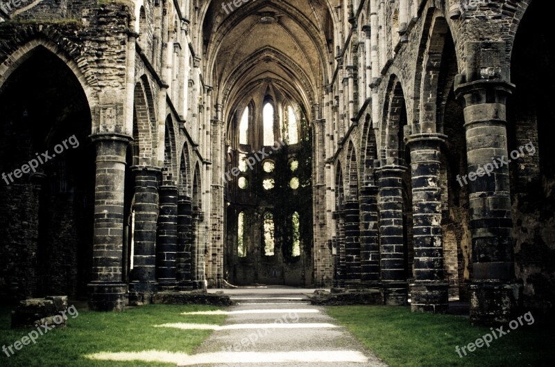 Ruin Cathedral Monk Romantic Architecture