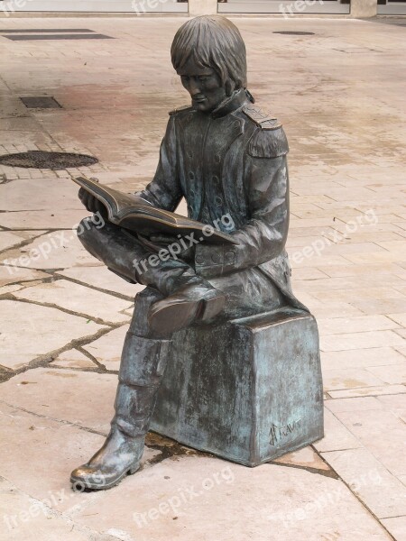 Statue Reading Man Sitting Bonaparte