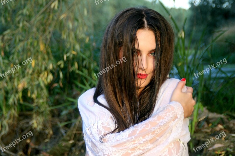 Girl Water Wet Beauty Lake