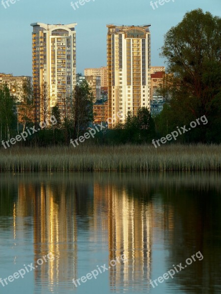 Svyatoshyn Pond Bilychi Neighborhood Kiev Ukraine