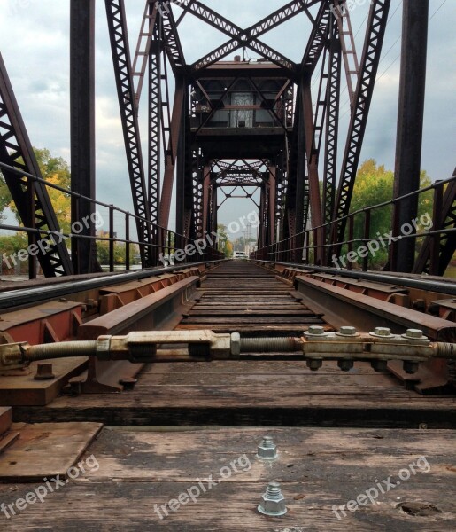 Trestle Train Autumn Railroad Perspective