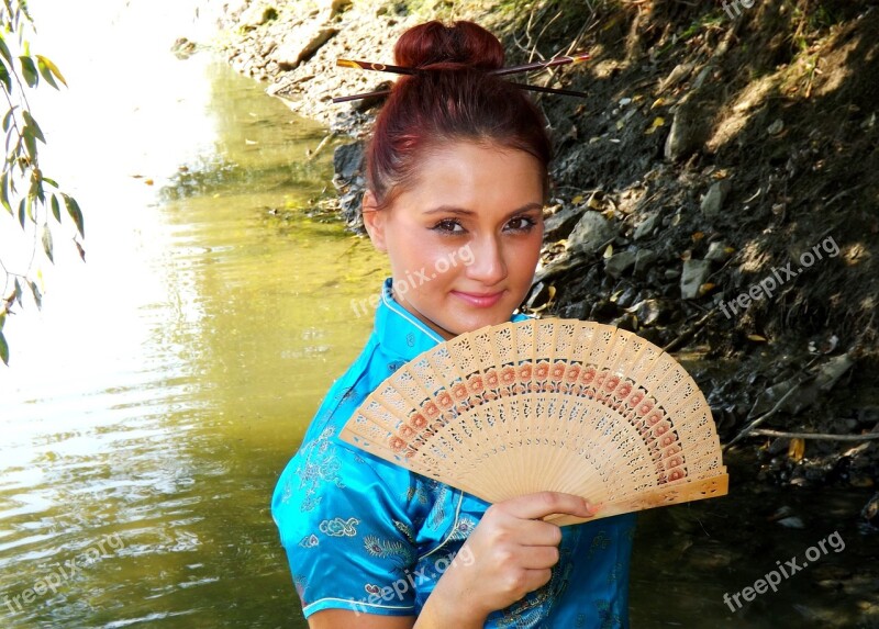 Chinese Fan Kimono Water Beauty