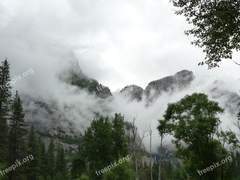 Yosemite National Park Clouds Heavy