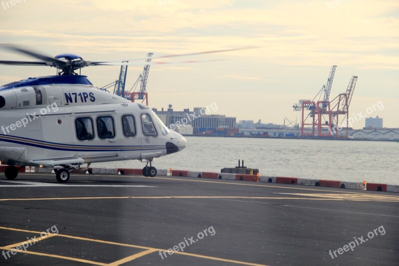 Helicopter Landing Flying Arrival Sky