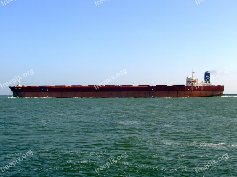 Berge Stahl Leaving Port Rotterdam Ship