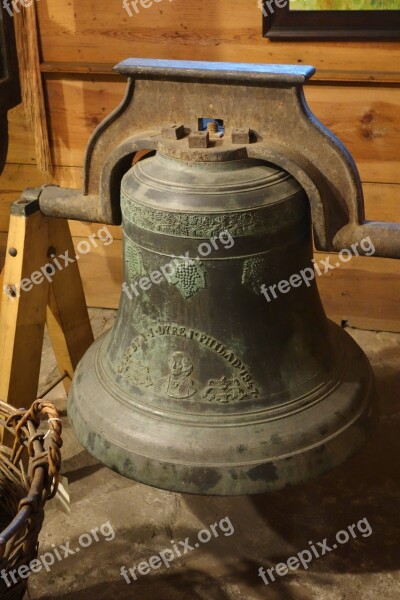 Bell Old Historic Museum Cast