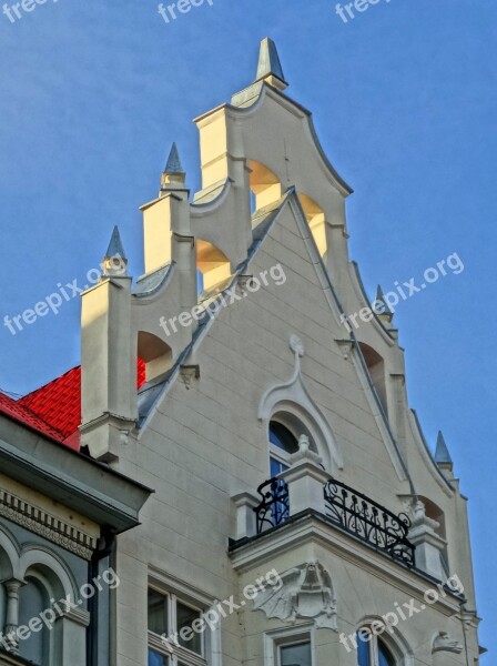 Bydgoszcz Stary Rynek Gable Pediment Building