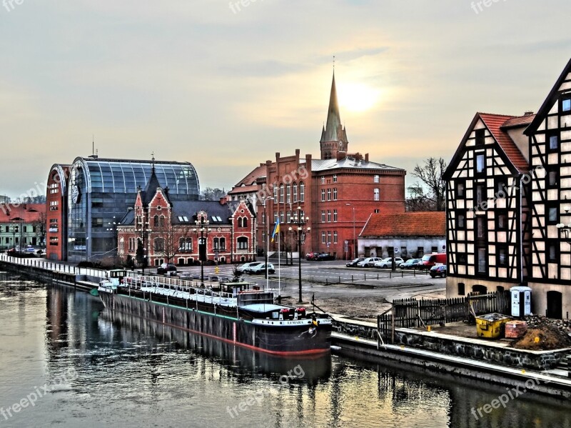 Bydgoszcz Waterfront Boats Sunrise Water