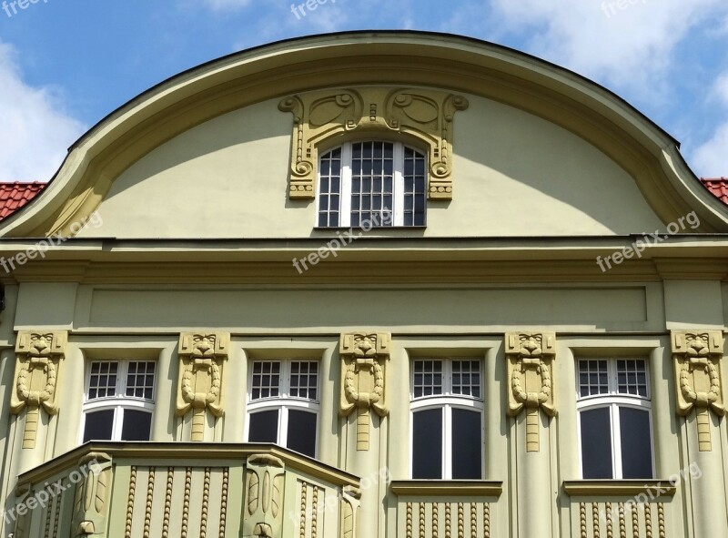 Mickiewicza Street Bydgoszcz Gable Building Facade