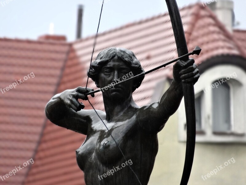 Luczniczka Bydgoszcz Statue Sculpture Figure