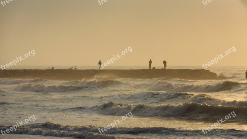 Angler Wave Spray Sea Backlighting