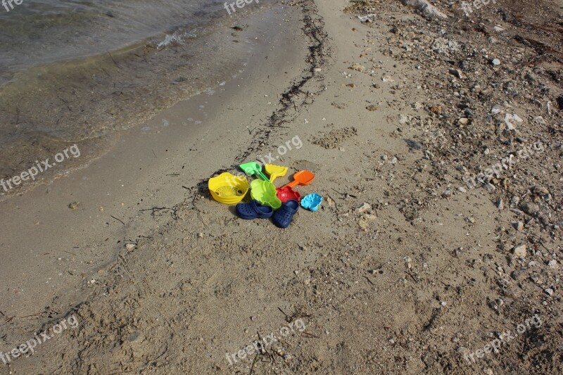 Games Toys Beach Salento Sea