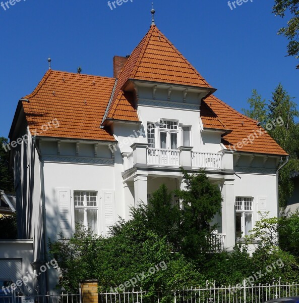 Berlin Lichterfelde Cultural Heritage Monument House