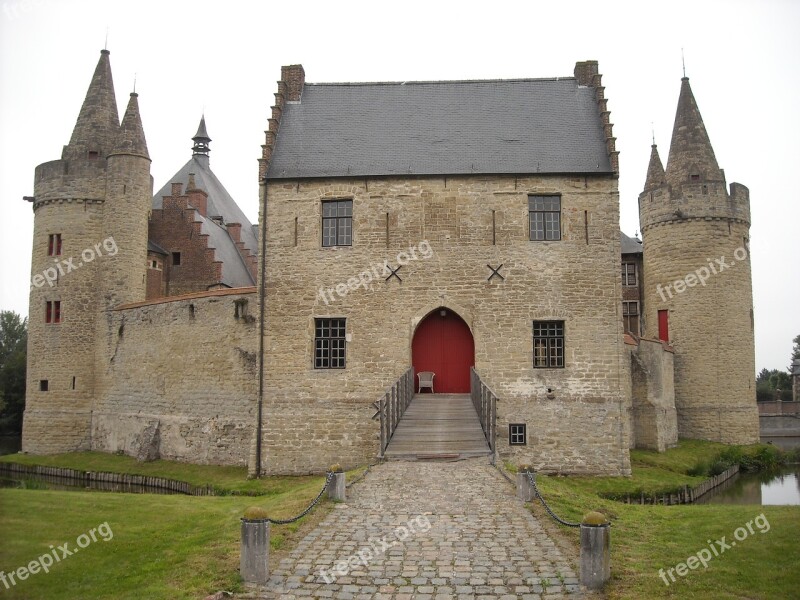 Castle Lock Medieval Moat Fortress