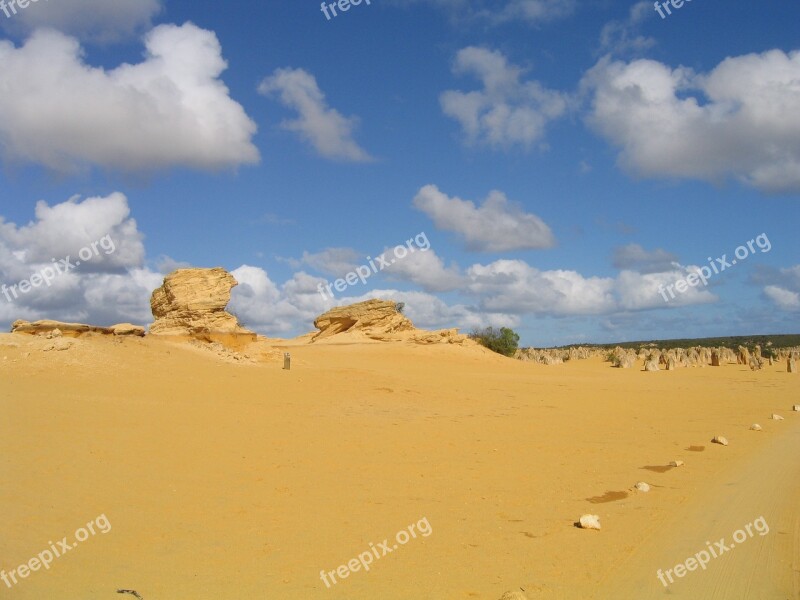 Pinnacles Desert Australia Geology Yellow