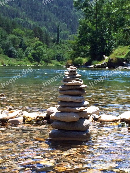 Balanse Stones River Valley Gorge