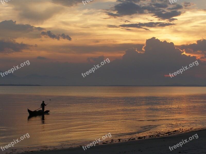 Beach Boat Mar Water Landscape