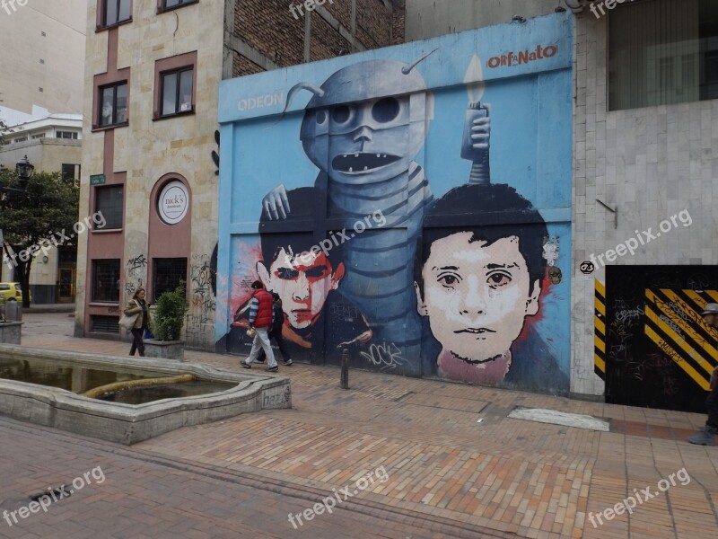 Urban Mural Street Art Painting Faces