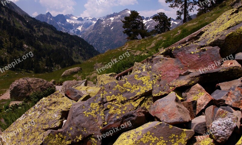 Aneto Spain Pyrenees Rocks Hike