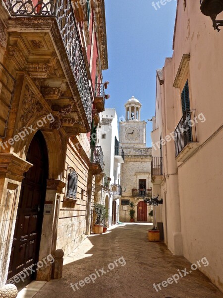 Perspective Narrow Alley Flowers Mediterranean