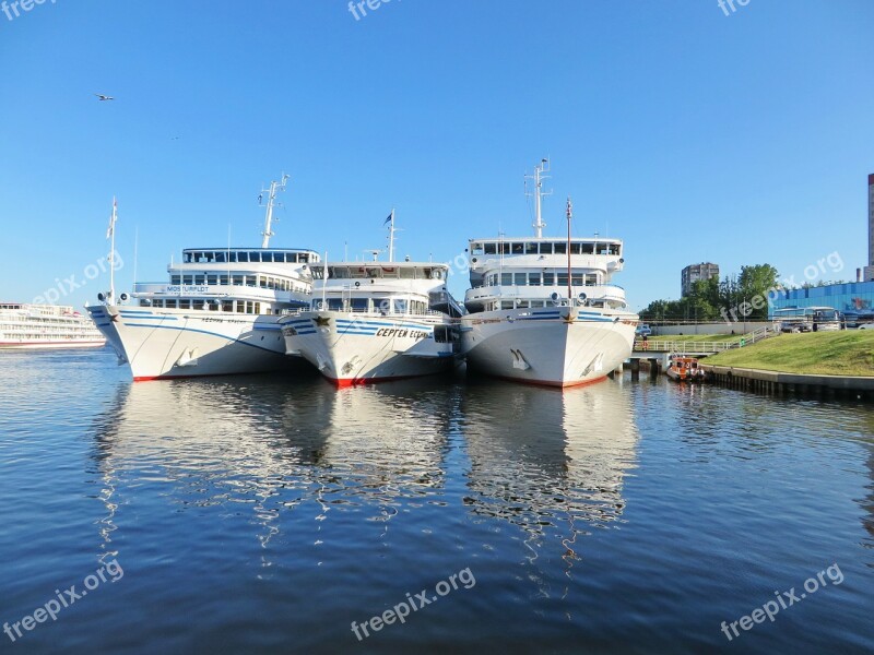 Skippers Cruise Ships Tourism Boat