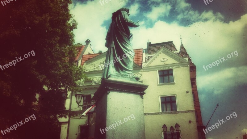 Copernicus Monument Toruń Poland Old Town