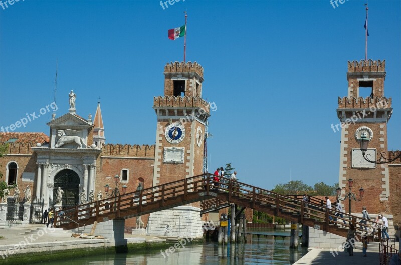 Ponte Dell Arsenale Footbridge Venice Arsenale Entrance Towers