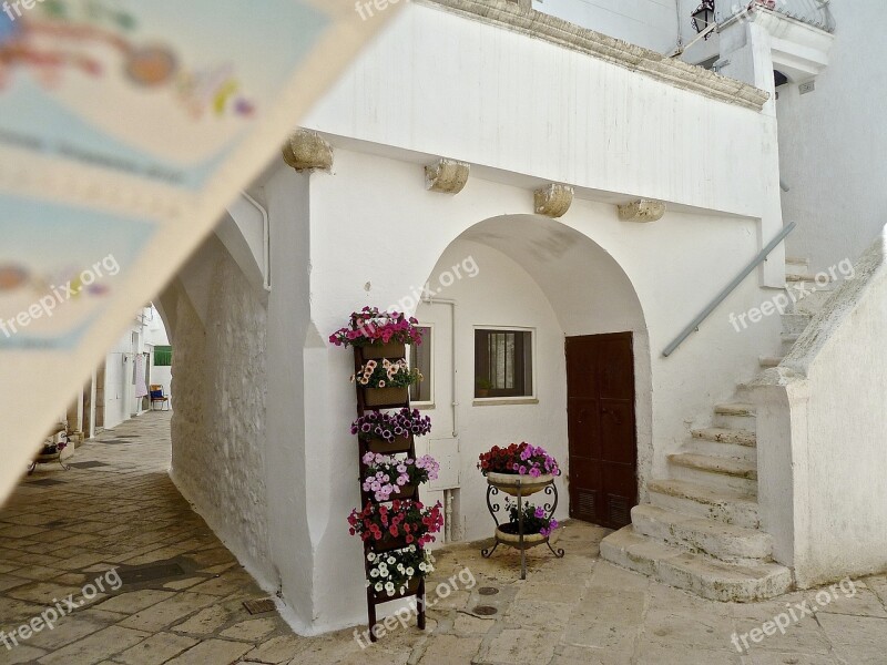 Alley Arches Stone House Entrance