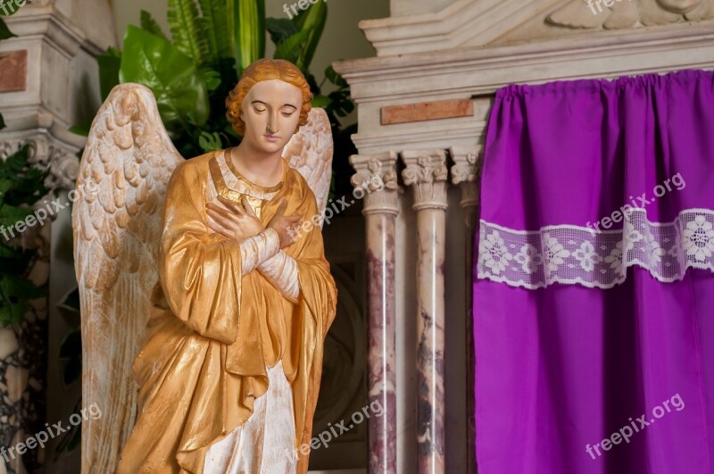 Santa Barbara Church Maracaibo Angel Interior