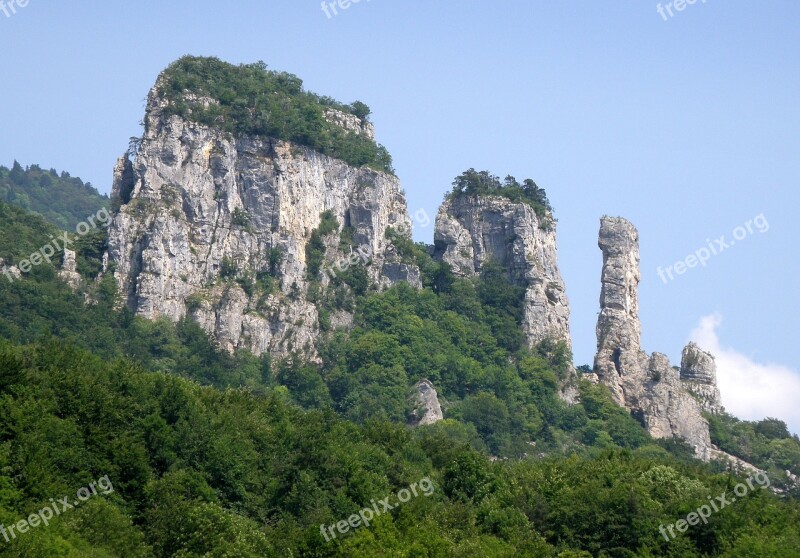 Allèves Haute-savoie France Tours Saint Jacques Rocks