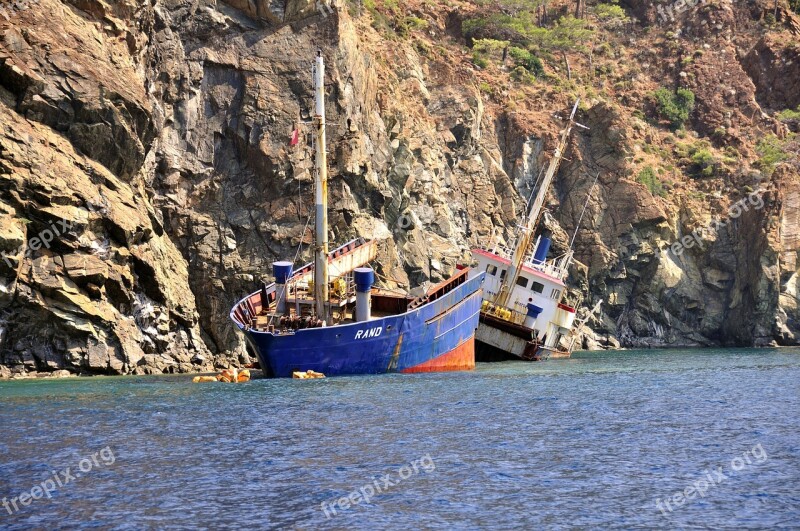 Sea A Disaster Wreck Ship Shipwreck