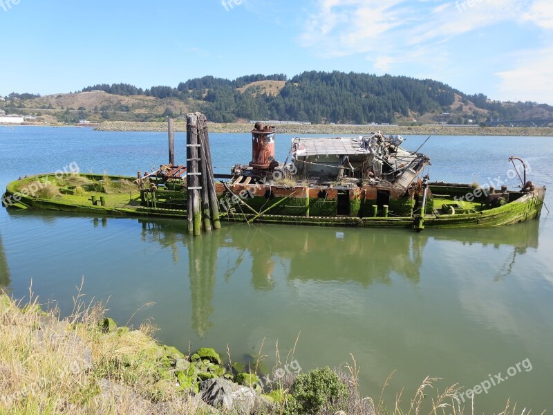 Oregon Boat Old Boat Sunken Boat Pacific