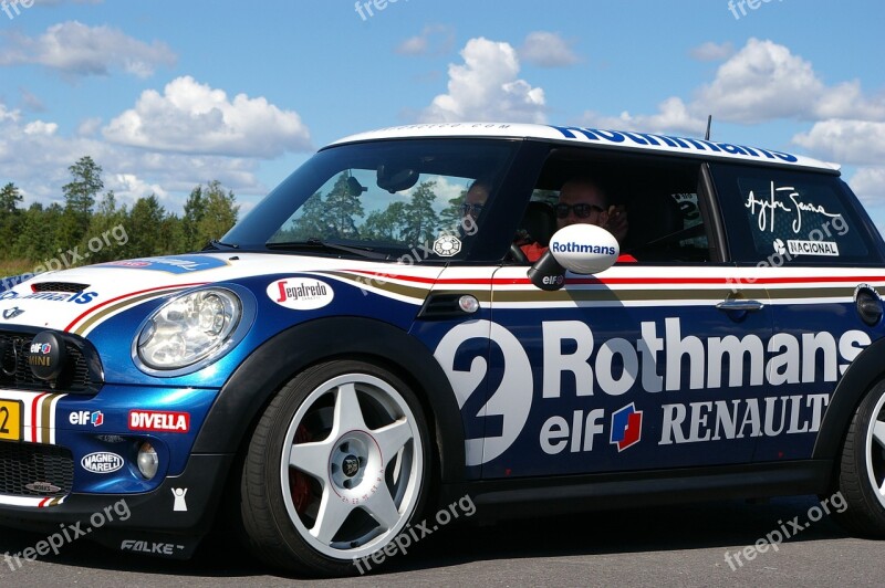 Minicooper Car Sports Race Team