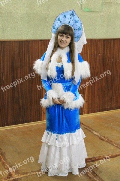 New Year's Eve Snow Maiden Cute Girl Free Photos