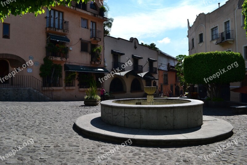 Source Colonial Cuernavaca Plaza Mexico