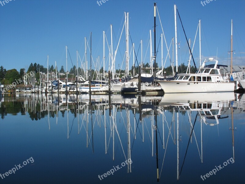 Boats Bay Vessel Harbor Free Photos