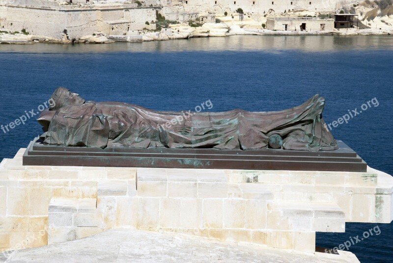 Malta Wwii Monument Memorial Sculpture