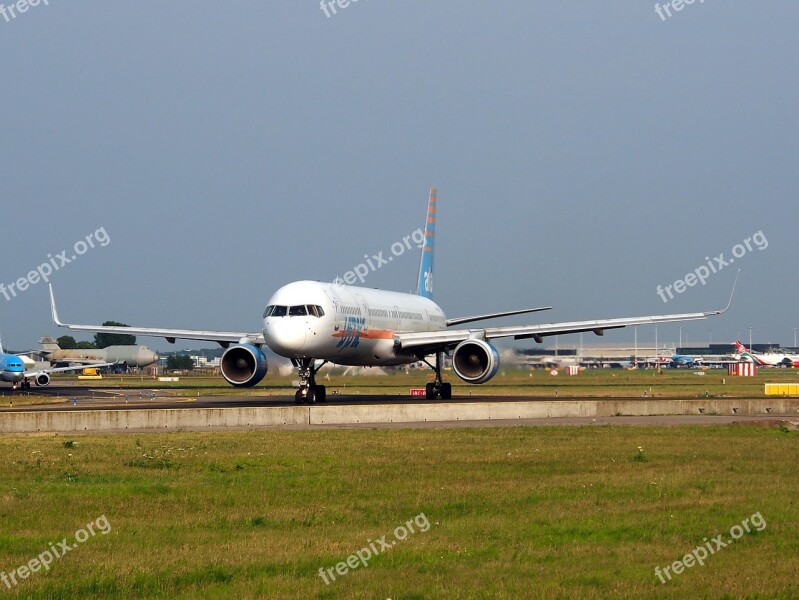 Boeing 757 Israeli Airlines Taxiing Airport Airplane